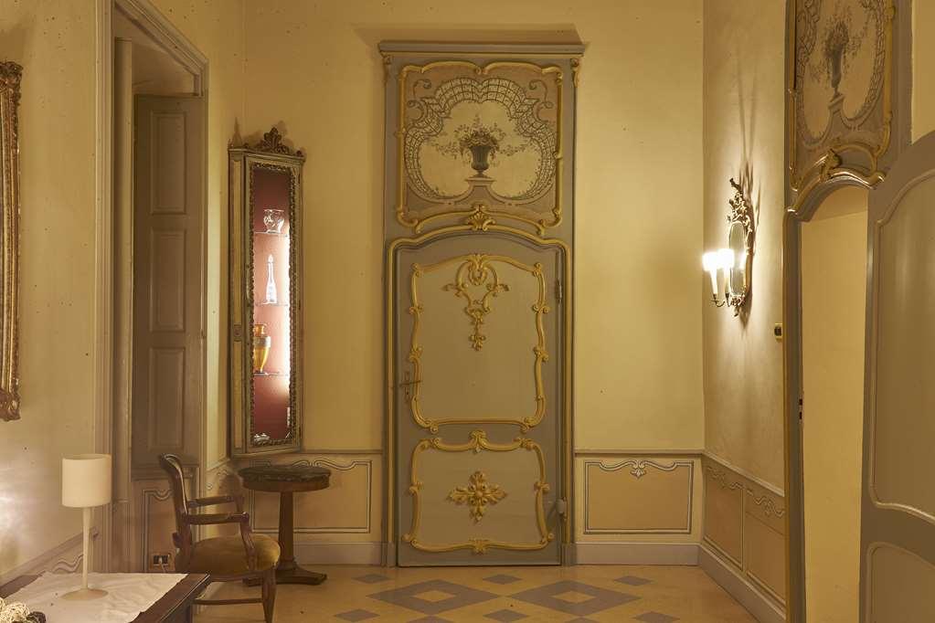 Sina Villa Matilde Романо-Канавезе Интерьер фото